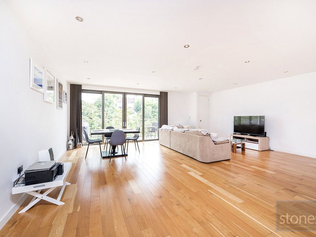 Finchley Road, The Cascades, London NW3