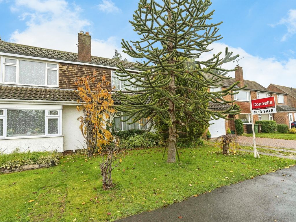 3 bed semidetached house for sale in Morris Way, London Colney, St