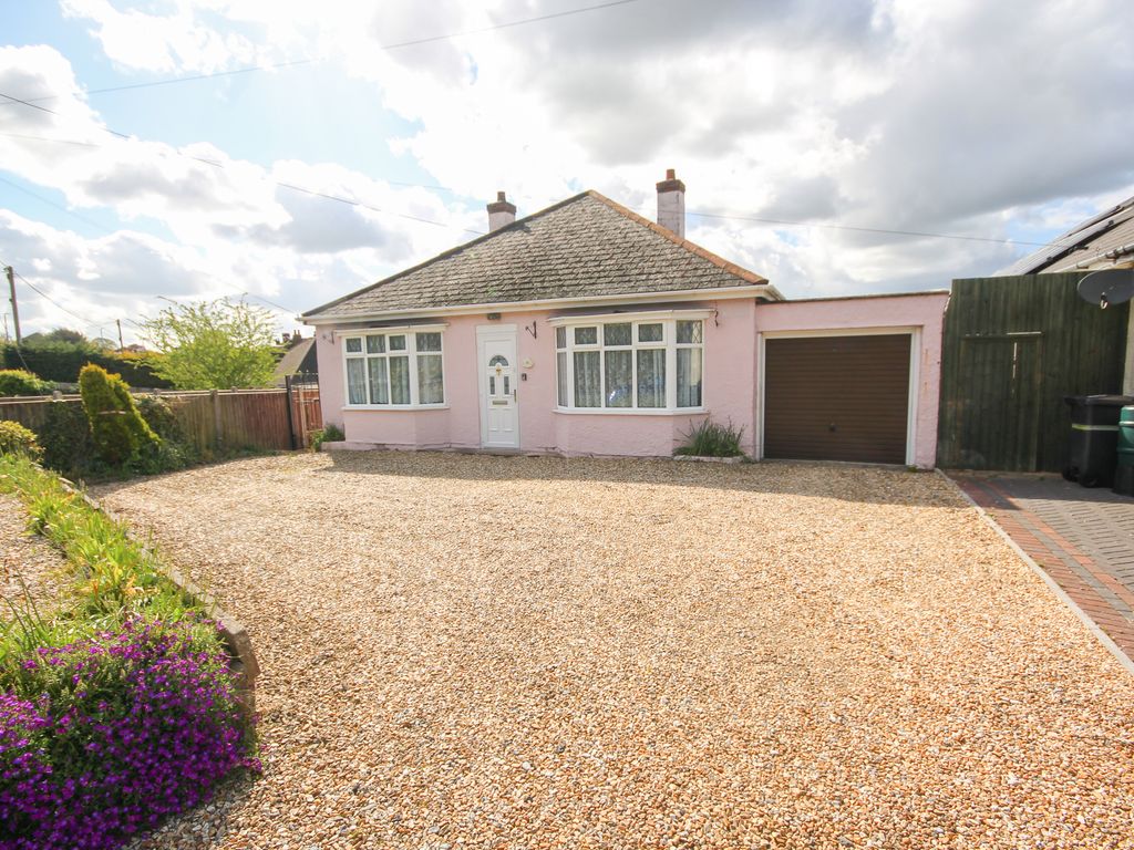 3 bed detached bungalow for sale in West Coker Road, Yeovil BA20 Zoopla