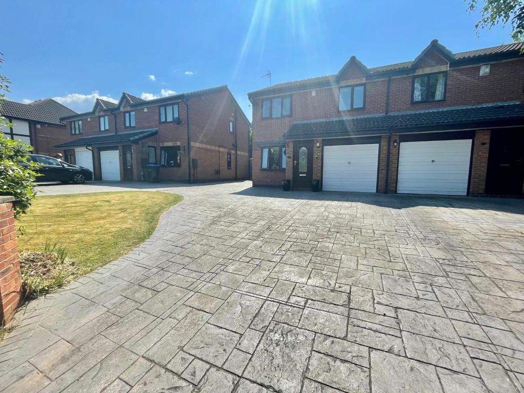 3 bed semidetached house for sale in Applegarth, Coulby Newham