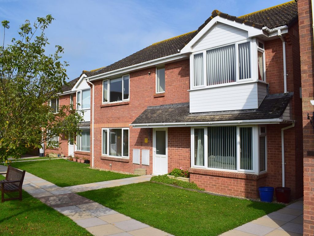 1 bed flat for sale in Station Road, Budleigh Salterton EX9, £120,000
