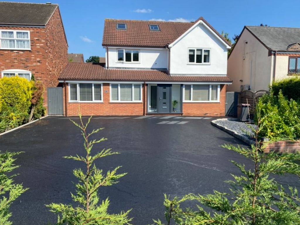5 bed detached house for sale in Pitchford Drive, Priorslee, Telford