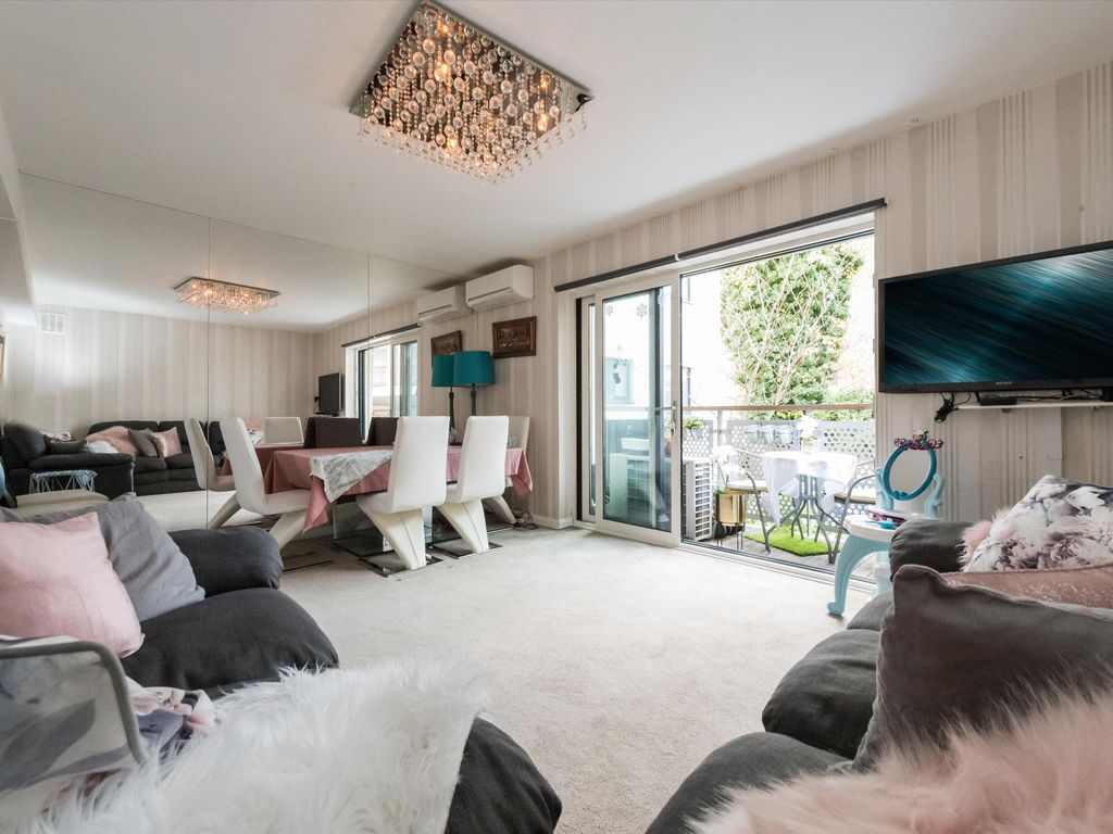 Parkland Court, Addison Road, Holland Park, London W14