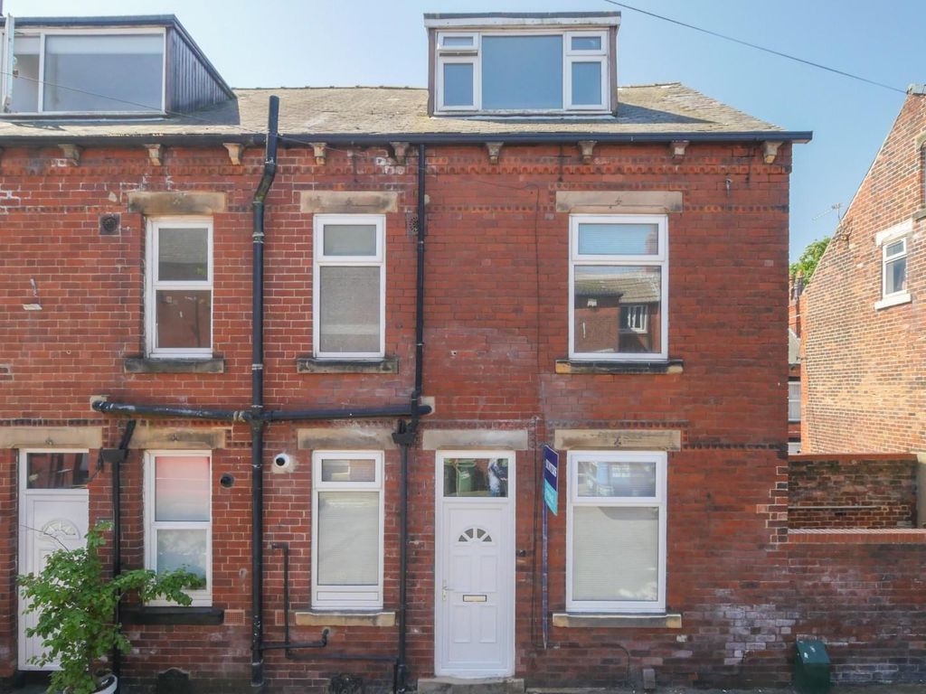 2 bed terraced house for sale in Nansen Place, Bramley LS13, £130,000