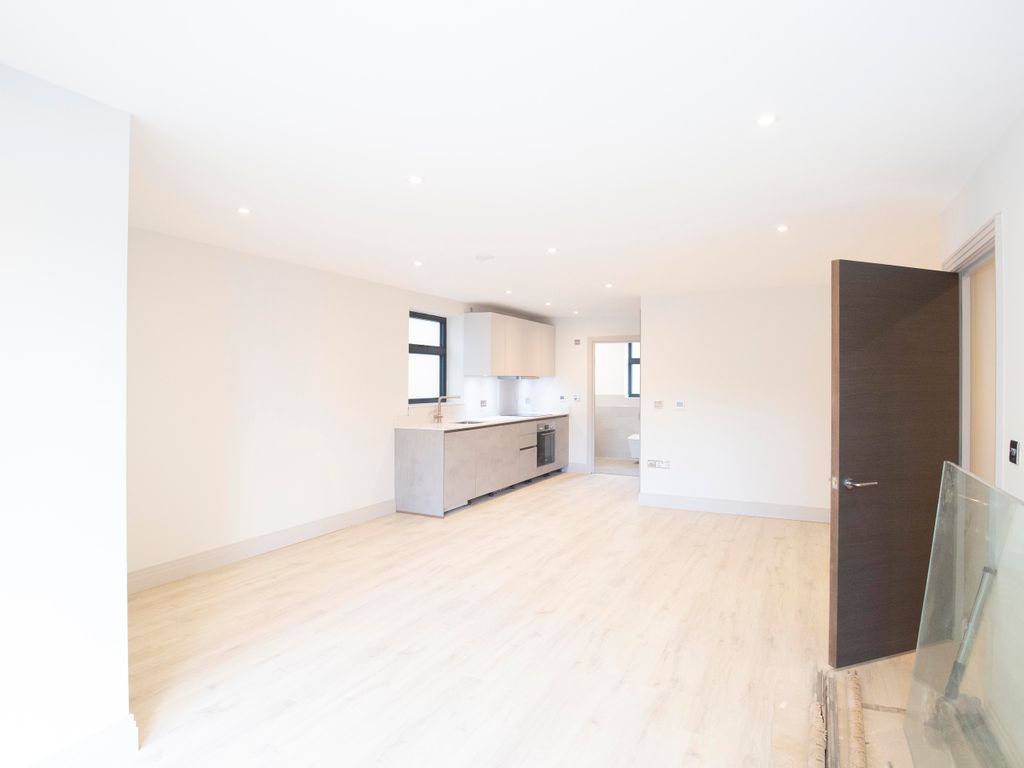 Studio to rent in The Avenue, Berrylands, Surbiton KT5 Zoopla