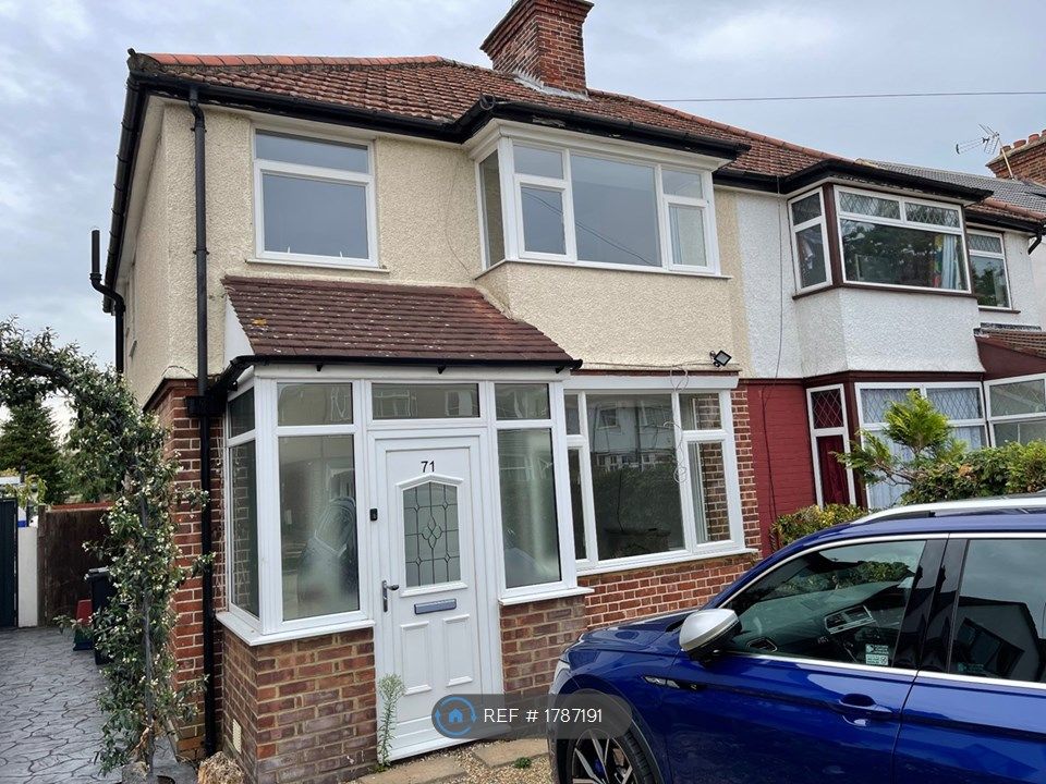 4 bed semidetached house to rent in Heston Avenue, Hounslow TW5 Zoopla