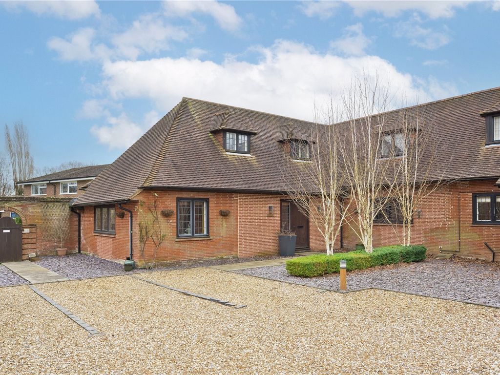 4 bed detached house for sale in Little London Road, Silchester