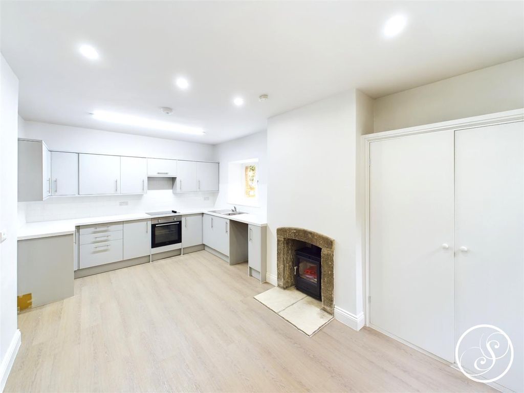 2 bed terraced house to rent in Harewood House Estate, Harewood, Leeds