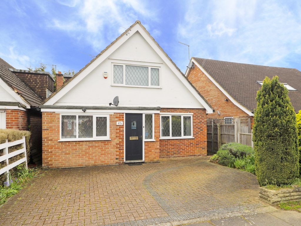 3 bed detached house for sale in Hawthorne Avenue, Eastcote, Ruislip
