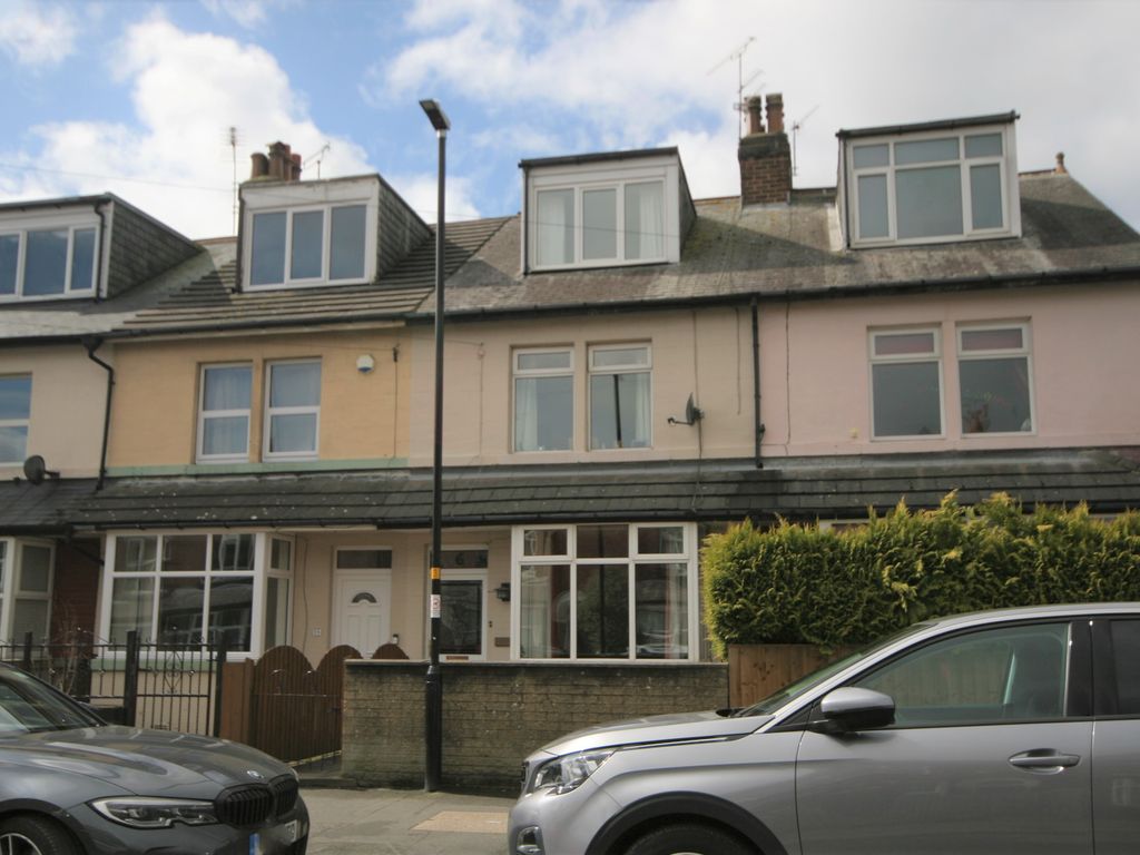 4 bed terraced house for sale in Albany Road, Harrogate, North Yorkshire HG1 Zoopla