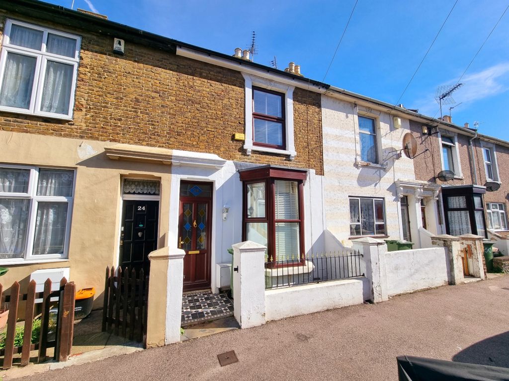 3 bed terraced house for sale in Winstanley Road, Sheerness ME12 Zoopla
