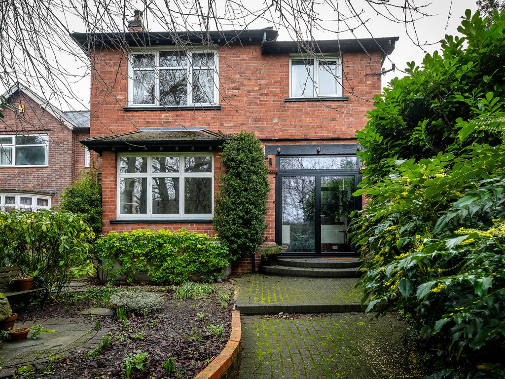 4 bed detached house for sale in Derby Road, Nottingham NG7, £595,000