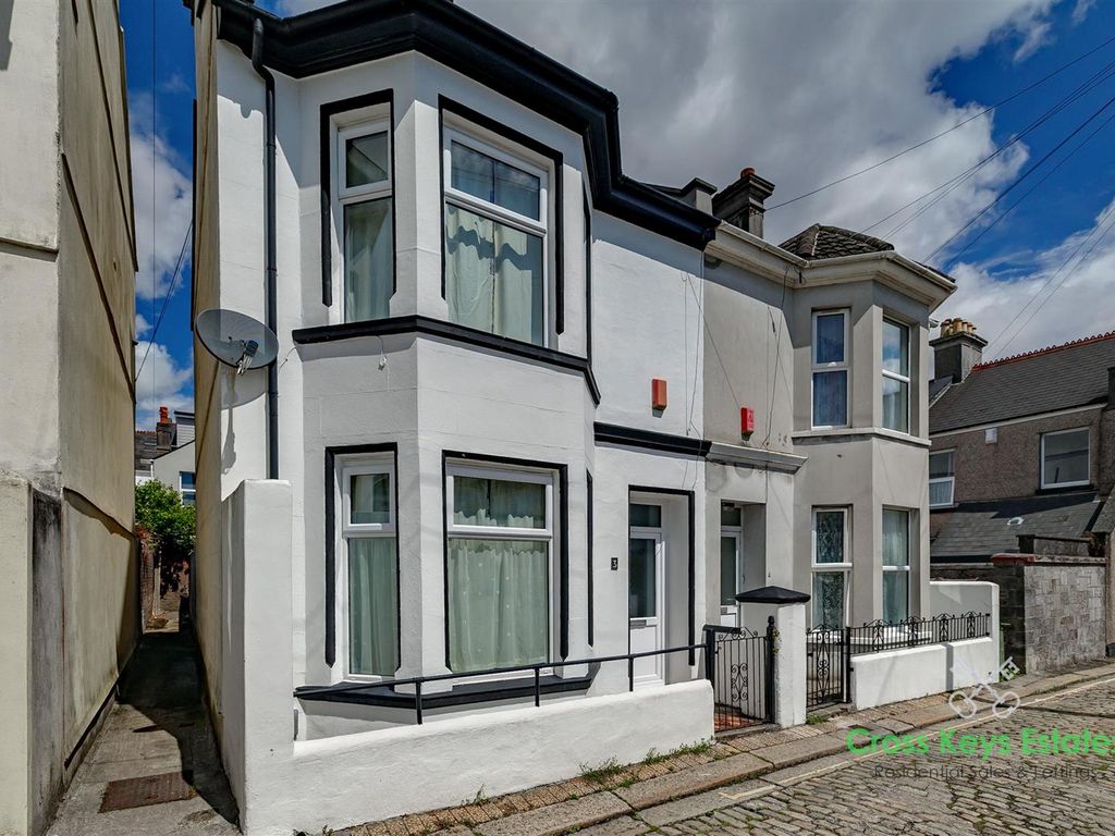 2 bed property for sale in Molesworth Road, Stoke, Plymouth PL3, £