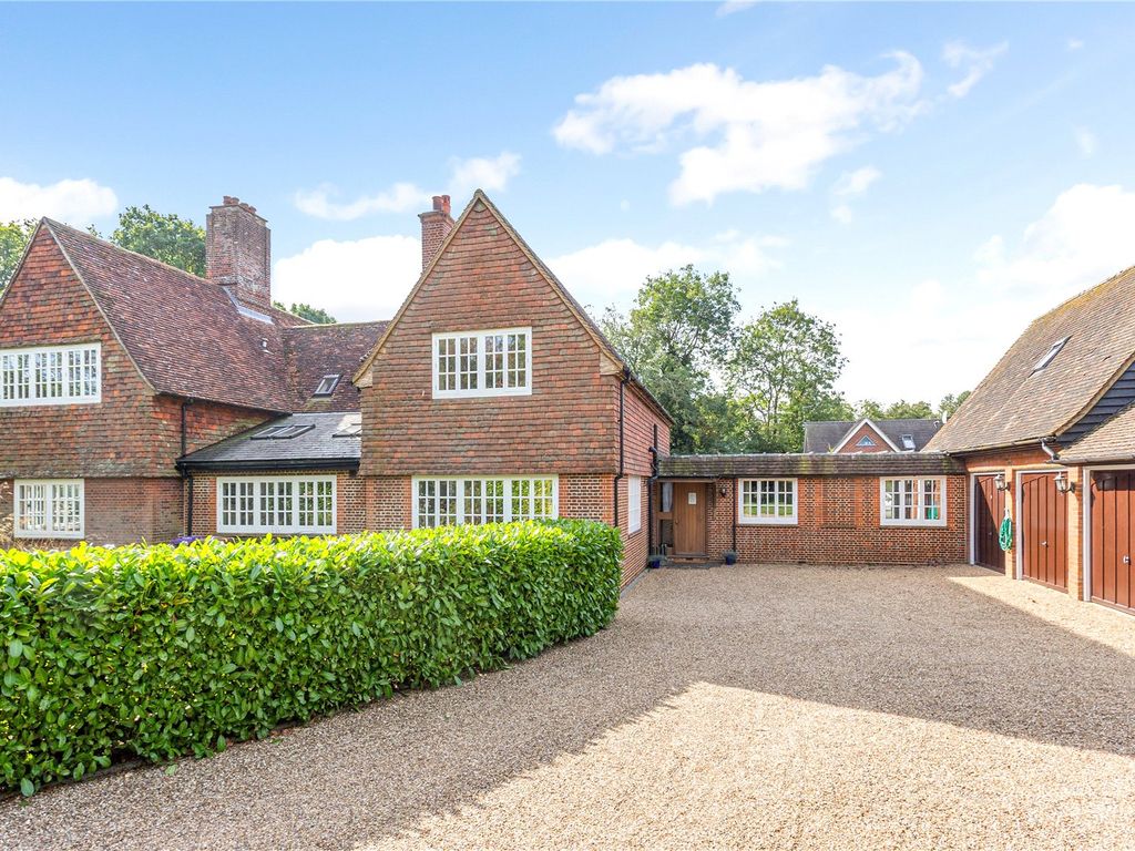 6 bed detached house for sale in Crunnells Green, Preston, Hitchin