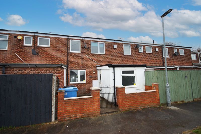 3 bed terraced house for sale in Madron Close, Bransholme, Hull HU7
