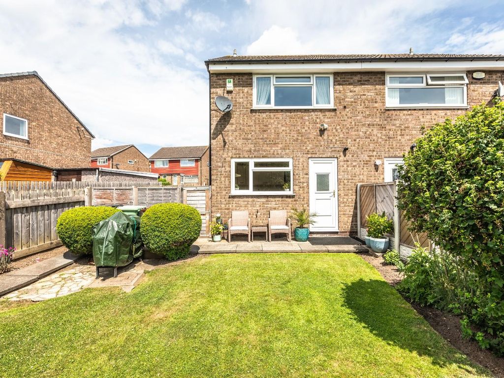 2 bed semidetached house for sale in Haighside Way, Rothwell, Leeds