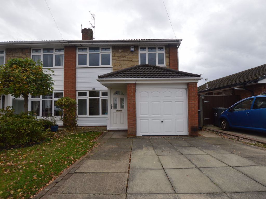 3 bed semidetached house to rent in Colwyn Drive, Hindley Green, Wigan