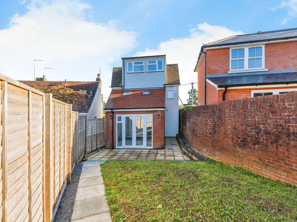 4 bed detached house for sale in Aaron Court, Marchwood, Southampton