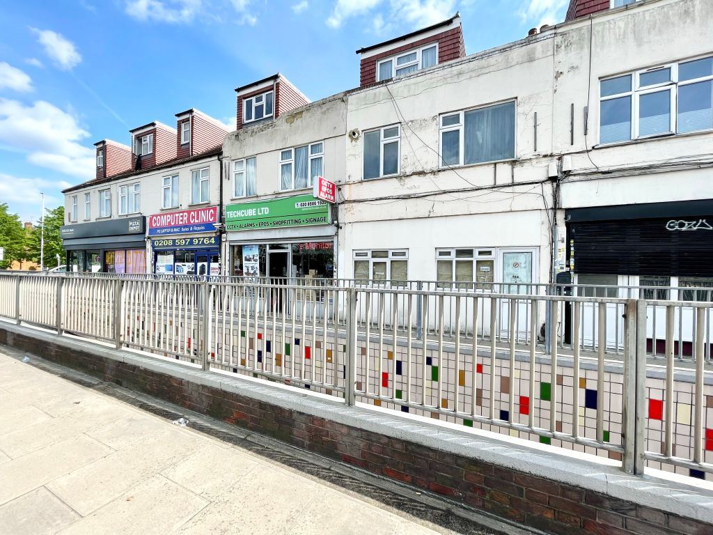 1 bed flat for sale in Eastern Avenue, Ilford IG2 Zoopla