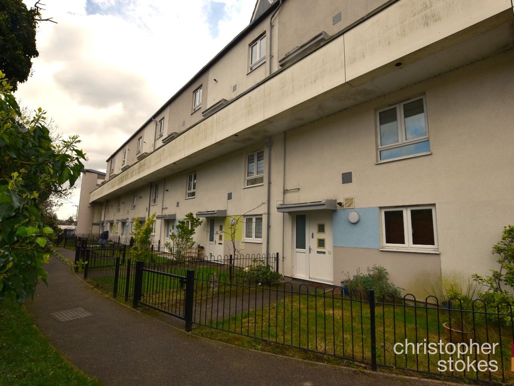 2 bed end terrace house to rent in Coopers Walk, Cheshunt, Waltham