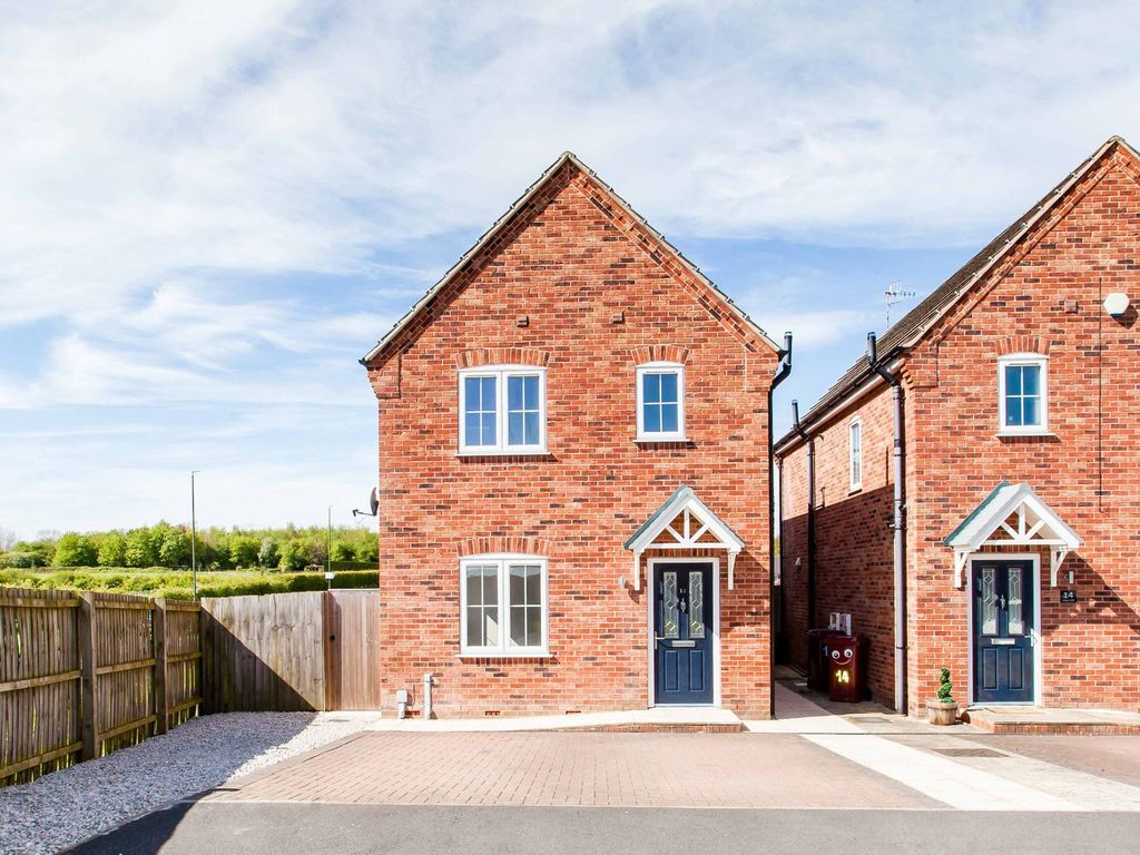 3 bed detached house for sale in Dunsil Close, Arkwright Town S44, £