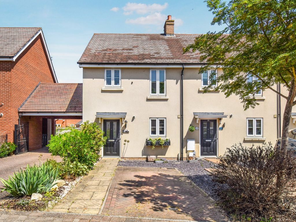 3 bed end terrace house for sale in Saturn Way, Biggleswade SG18, £