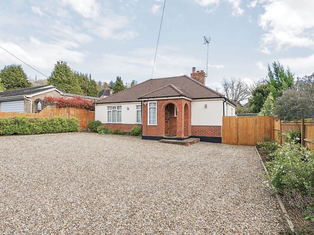 3 bed bungalow for sale in The Landway, Kemsing, Sevenoaks, Kent TN15