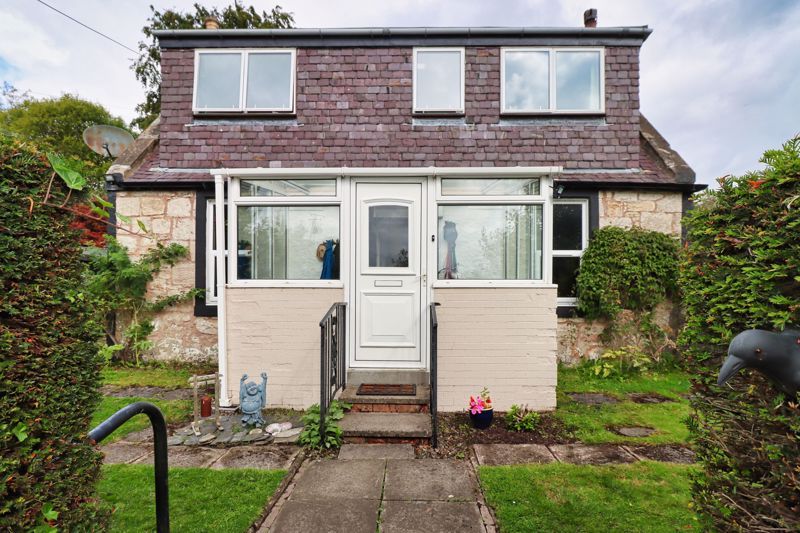 2 bed detached house for sale in Avonside, Blackston Road, Avonbridge