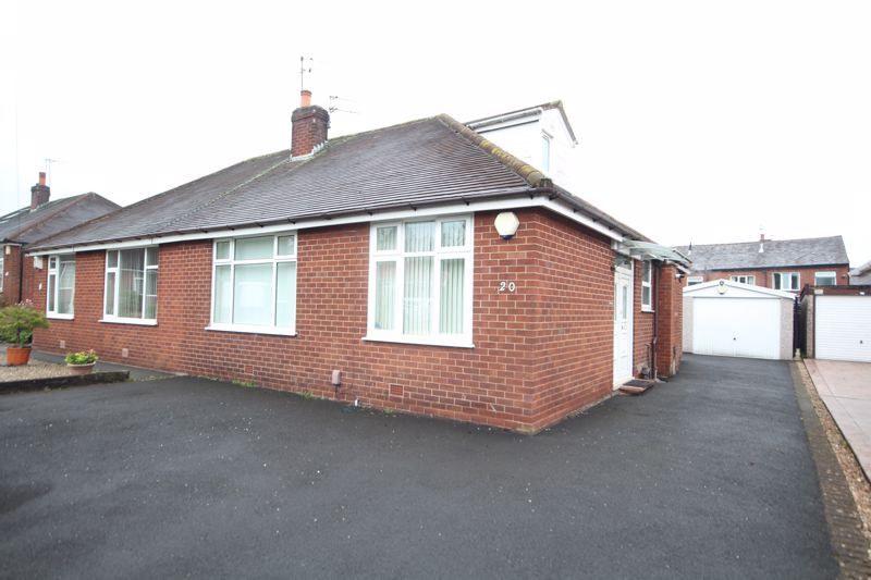 3 bed semidetached house for sale in Ryelands Close, Lowerplace