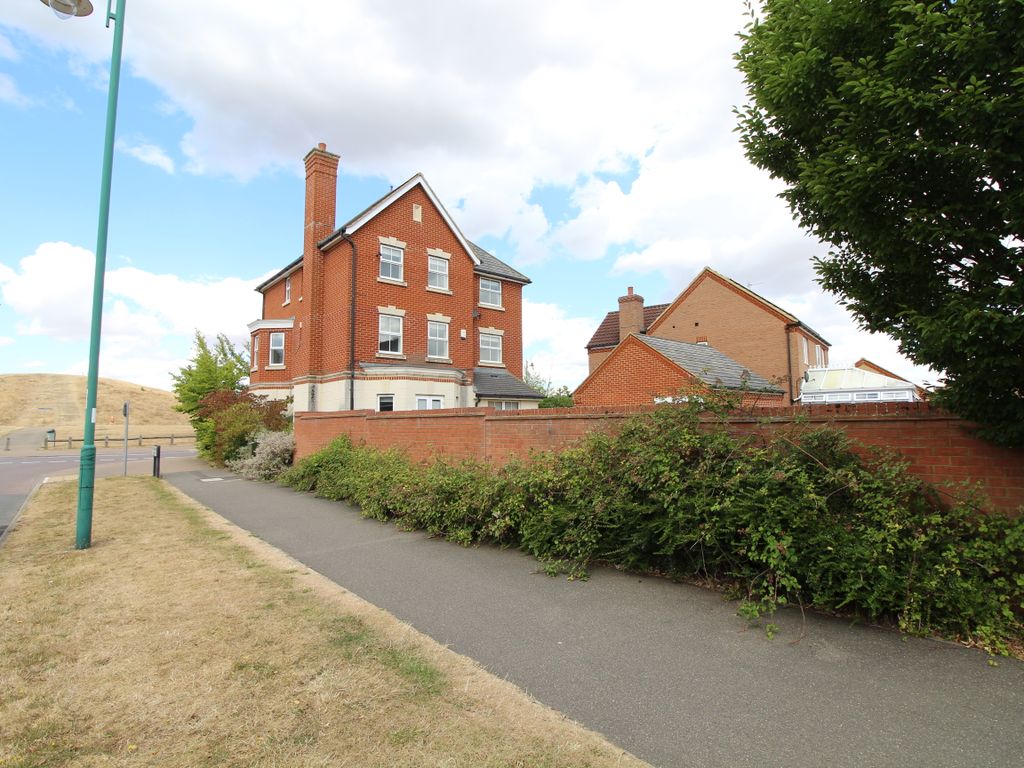 6 bed detached house for sale in Thorn Road, Hampton Hargate