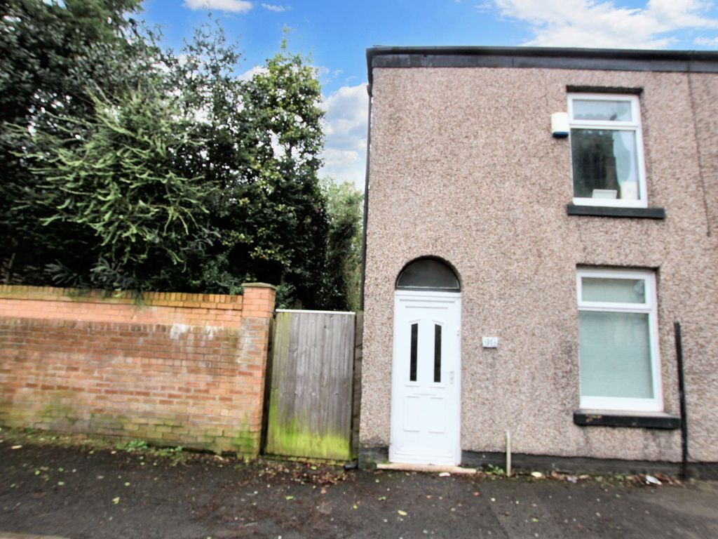 3 bed end terrace house for sale in Schofield Street, Leigh WN7, £