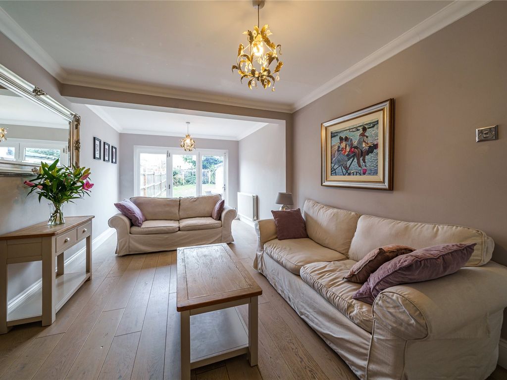 3 bed semidetached house for sale in Oakdene Avenue, Chislehurst BR7