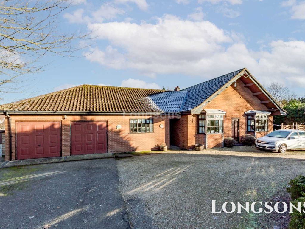 3 bed detached bungalow for sale in Castle Acre Road, Swaffham PE37