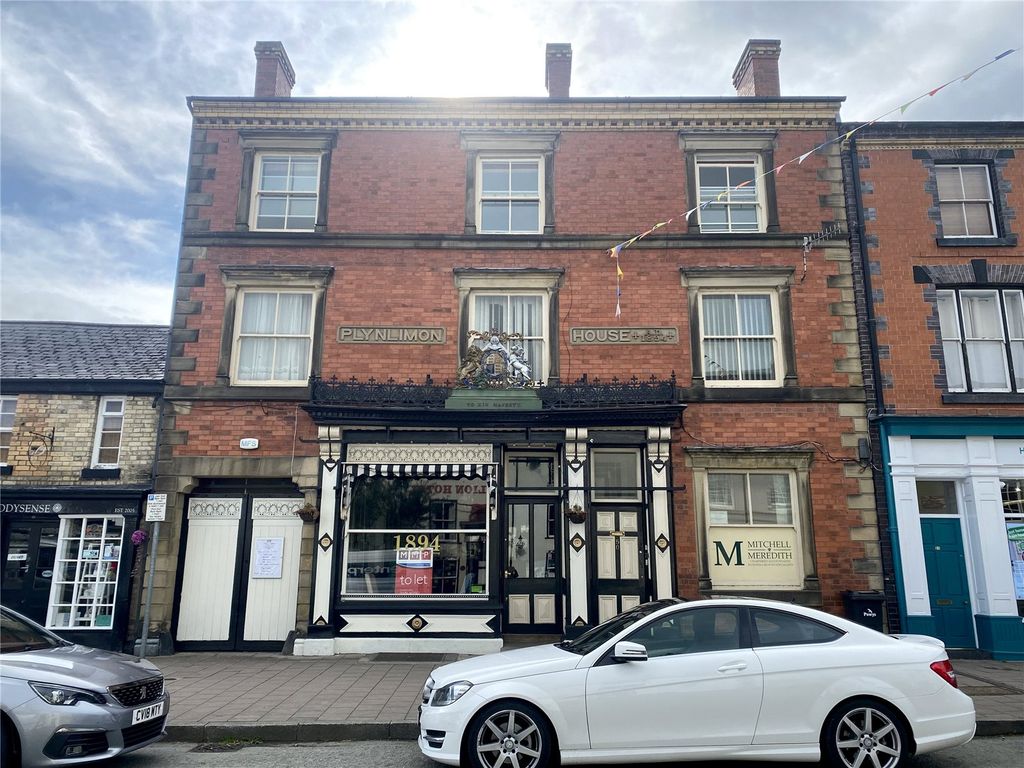 3 bed flat to rent in Plynlimon House, 50 Long Bridge Street