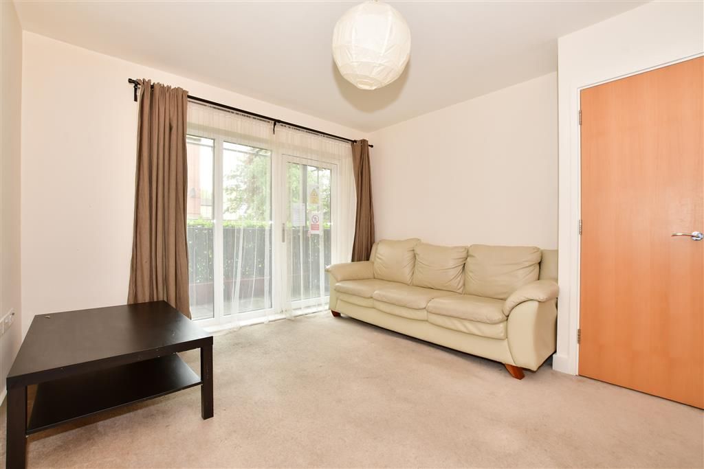 1 bed flat for sale in Clarence Avenue, Ilford, Essex IG2 Zoopla