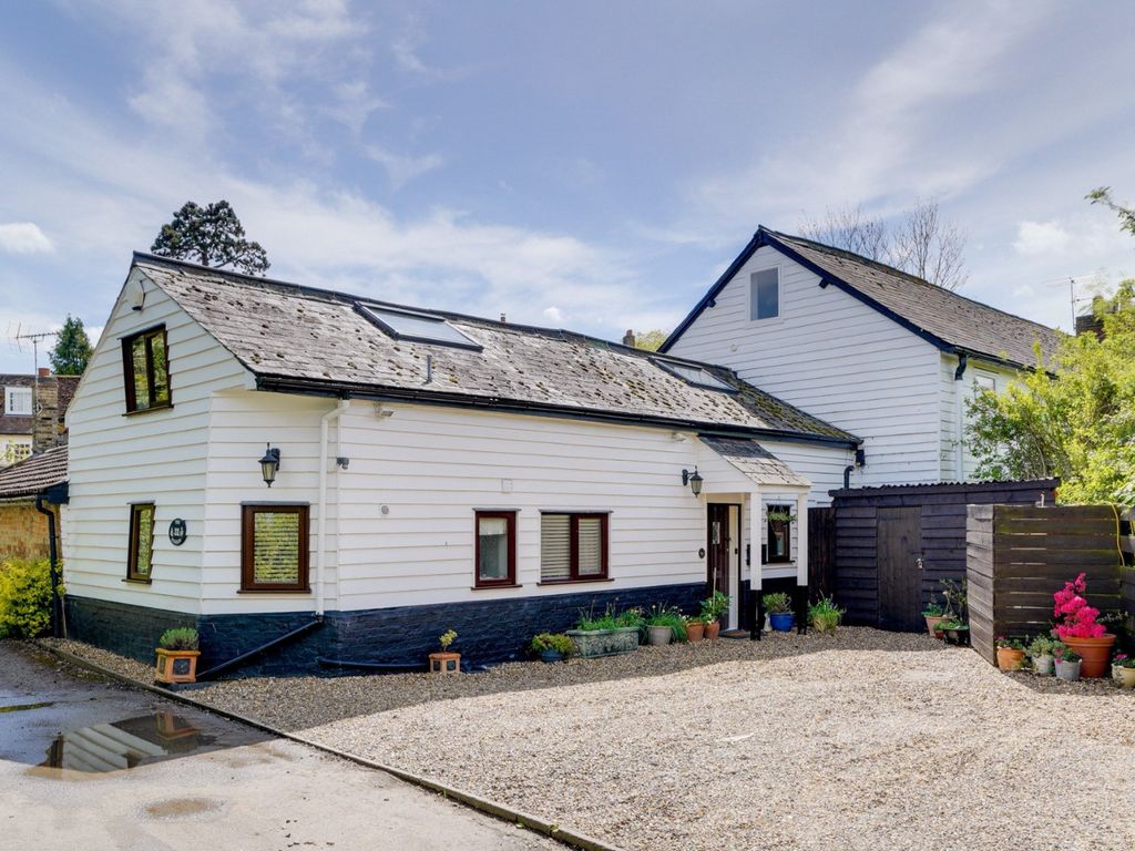 3 bed barn conversion for sale in Mill Lane, Bassingbourn, Royston SG8