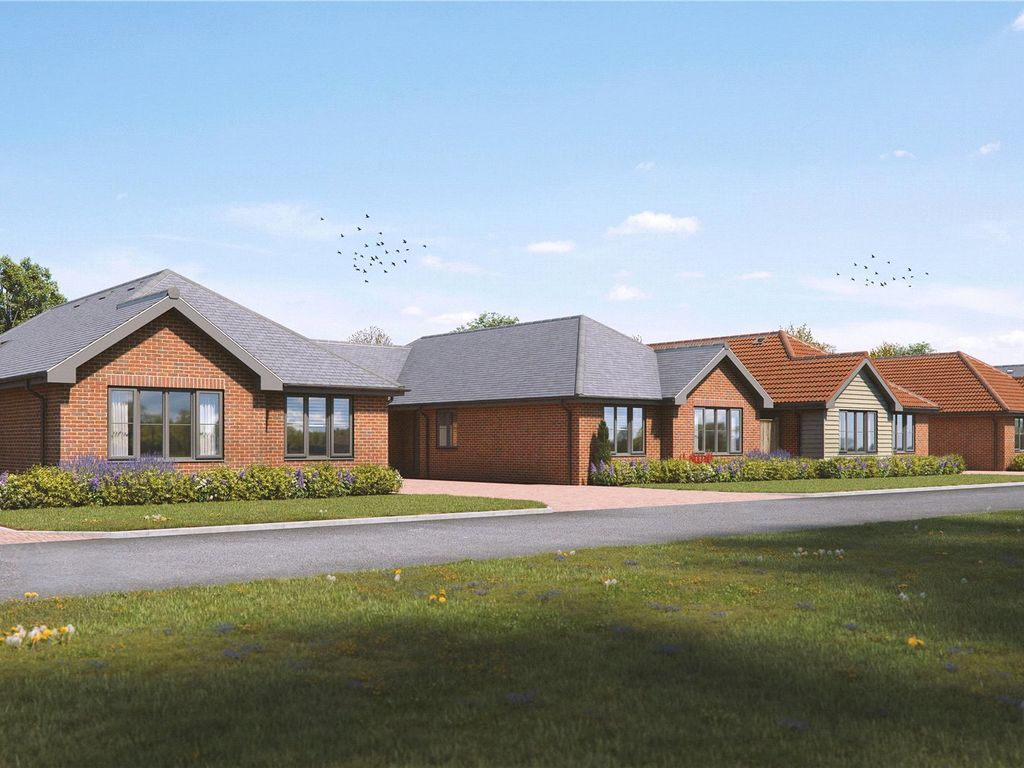 3 bed bungalow for sale in Connaught Road, Weeley Heath, Essex CO16