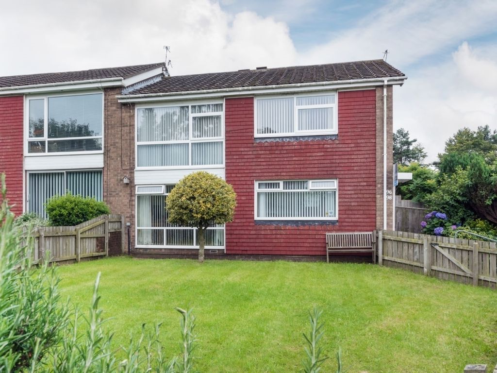 2 bed flat to rent in Beckside Gardens, Chapel House, Newcastle Upon