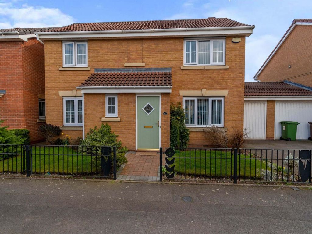 3 bed detached house for sale in Wrenbury Drive, Bilston WV14 Zoopla