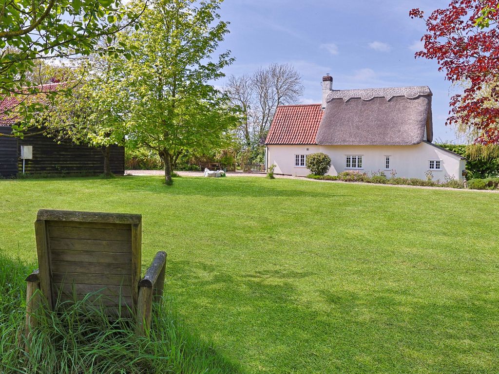 3 bed detached house for sale in Cardinals Green, Horseheath, Cambridge