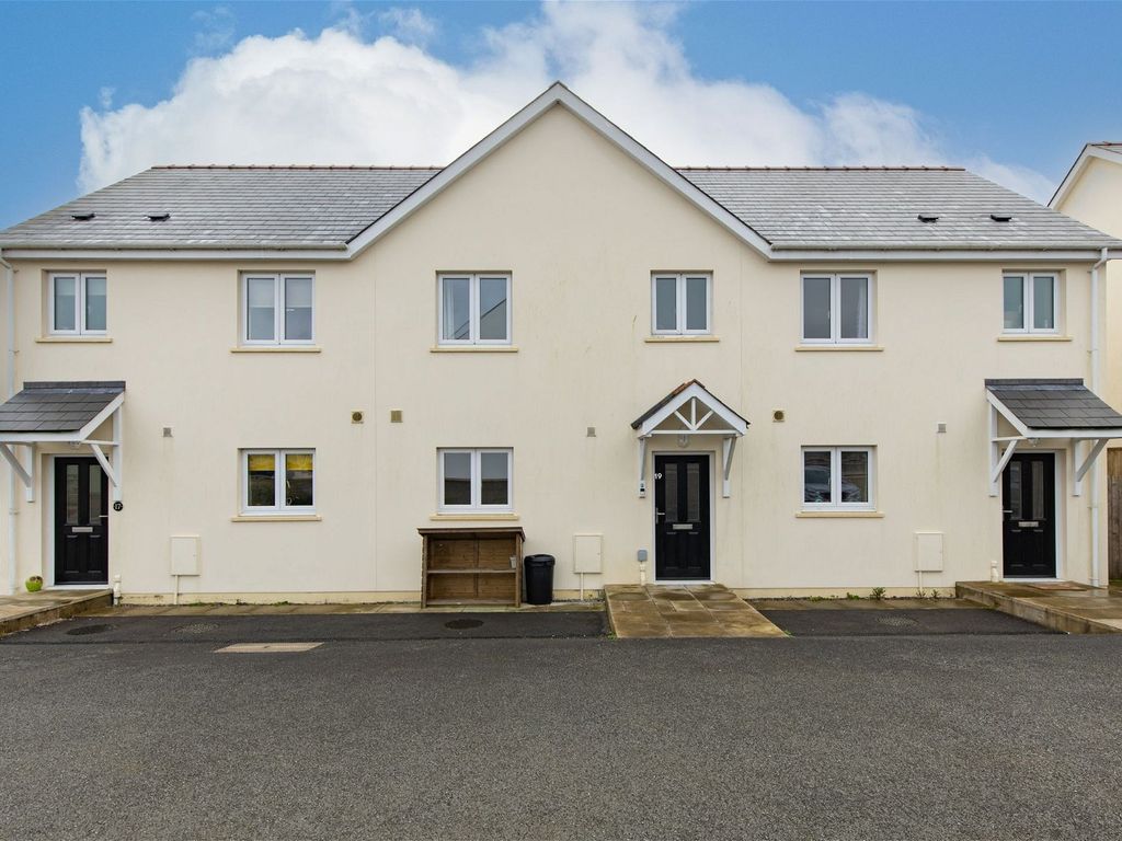 3 bed terraced house for sale in Leven Close, Hook, Haverfordwest SA62