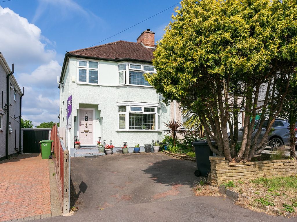 3 bed semidetached house for sale in Merry Hill Road, Bushey