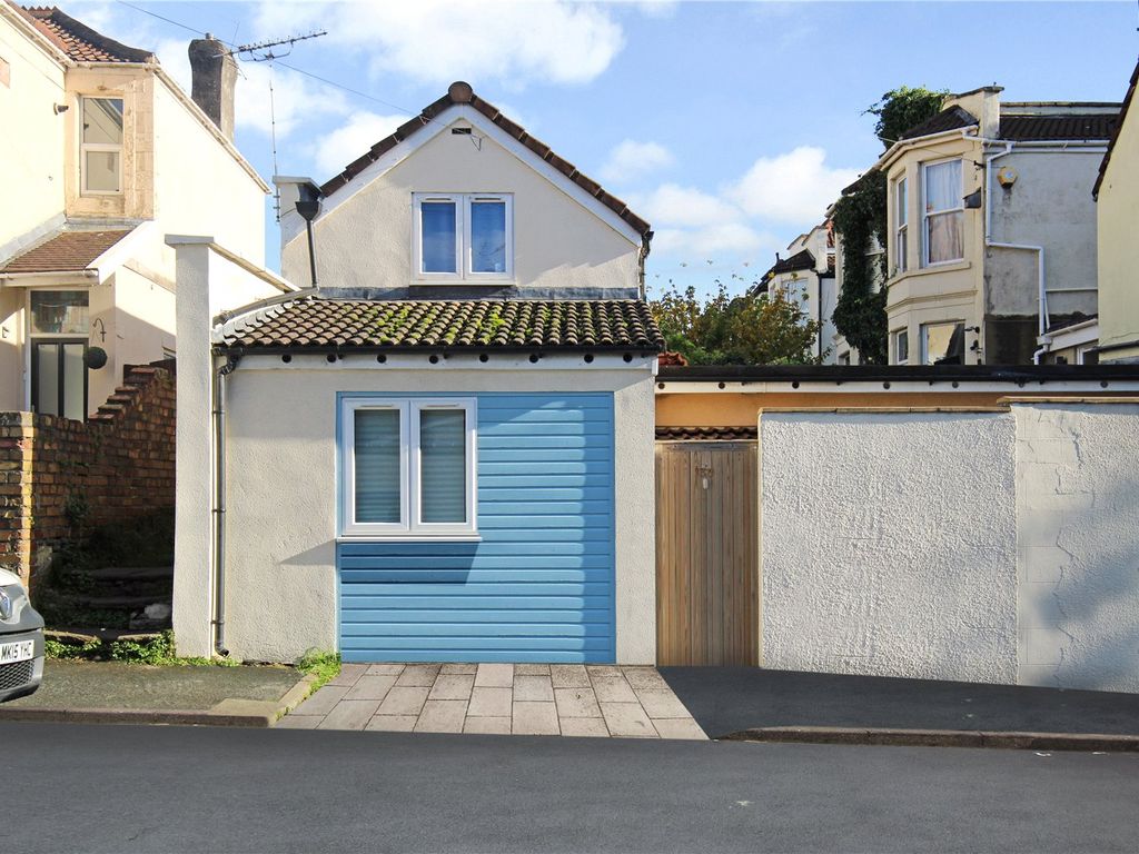 1 bed detached house for sale in Winchester Road, Brislington, Bristol