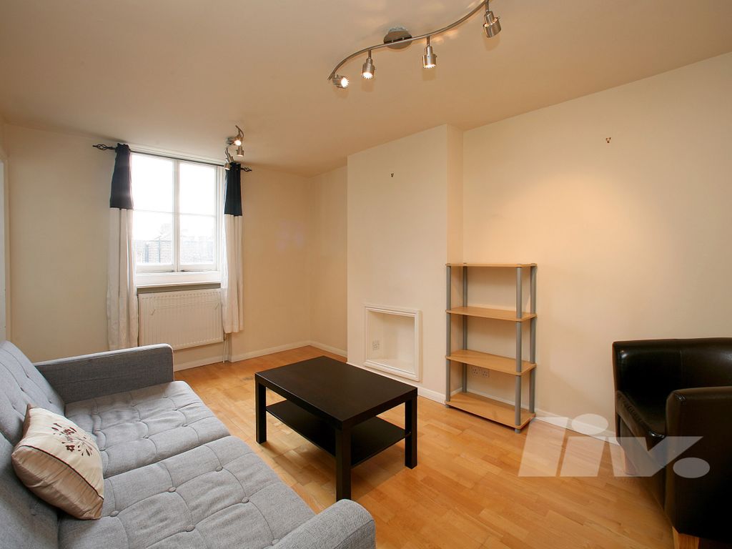2 bed flat to rent in Top Floor Flat, Oakley Square, Mornington