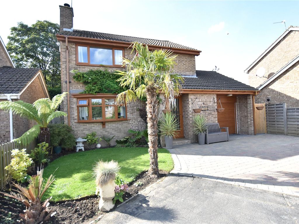 4 bed detached house for sale in Ashwood, Leeds, West Yorkshire LS14, £