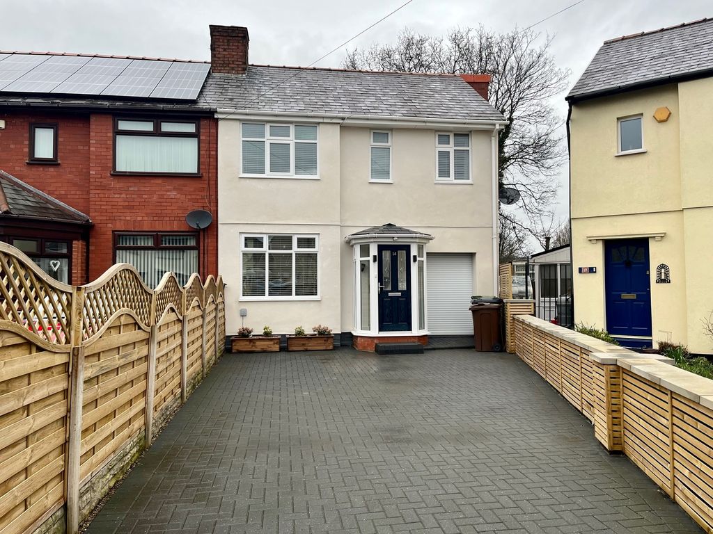 4 bed semidetached house for sale in Glenholm Road, Maghull, Liverpool