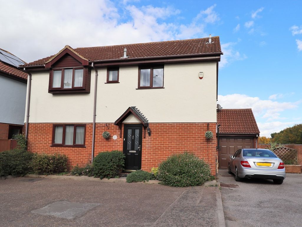 Warwick Green Rayleigh SS6  