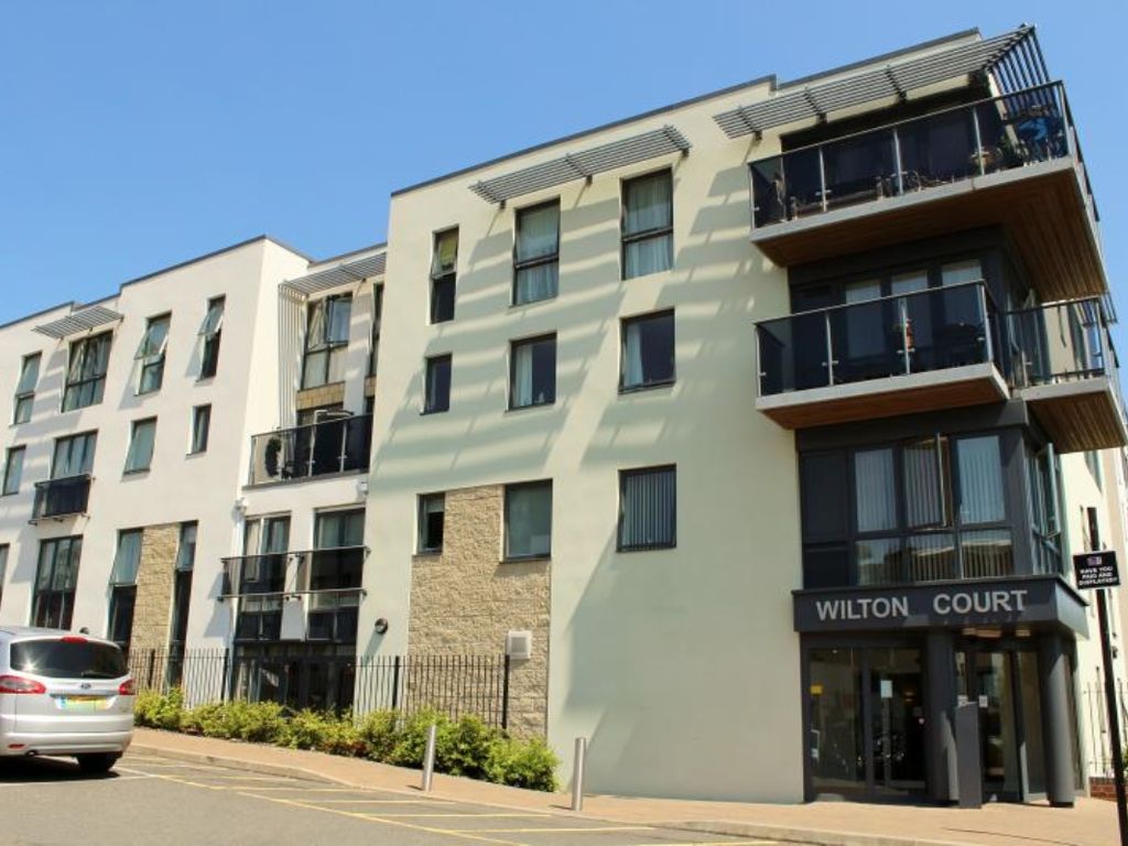 2 bed flat for sale in southbank road, kenilworth, warwickshire cv8