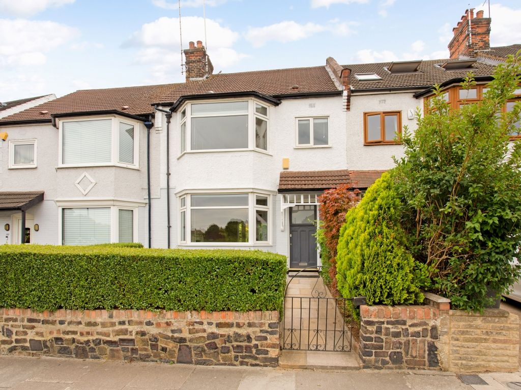 3 bed terraced house to rent in Albert Road, London N22, £4,000 pcm