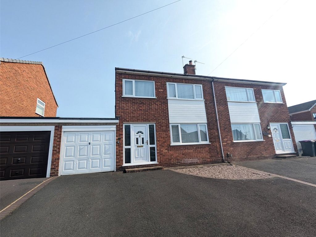 3 bed semidetached house for sale in Courtland Drive, Trench, Telford